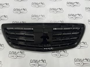 Решетка радиатора AMG 63 на Mercedes W222 черная Решетка радиатора AMG 63 на Mercedes W222 черная